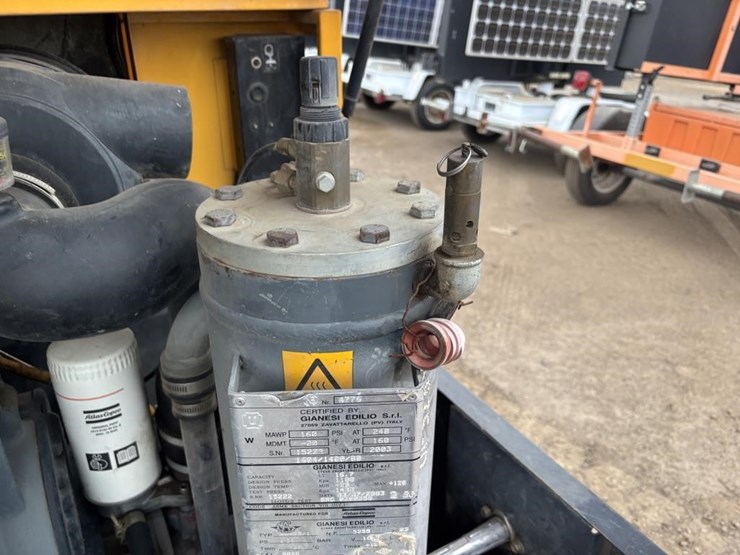 2003-atlas-copco-xas66-image-25