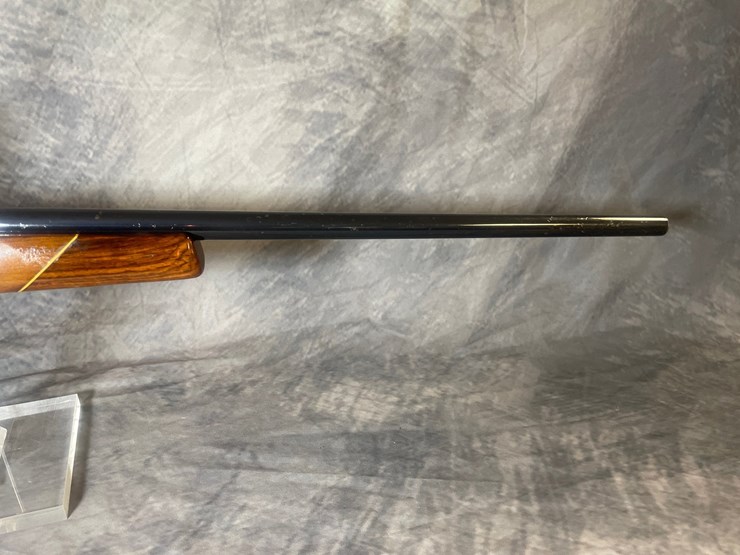 #3038-•-weatherby-mark-v-deluxe,-300-wby-mag-cal.-rifle,-sn:-h63497-image-5