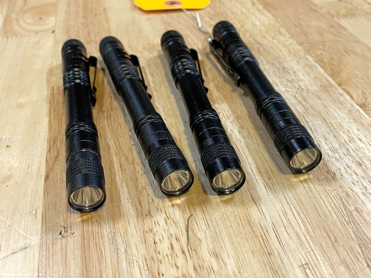 #8552-•-(4)-led-mechanic's-flashlights-(pr13)-image-2