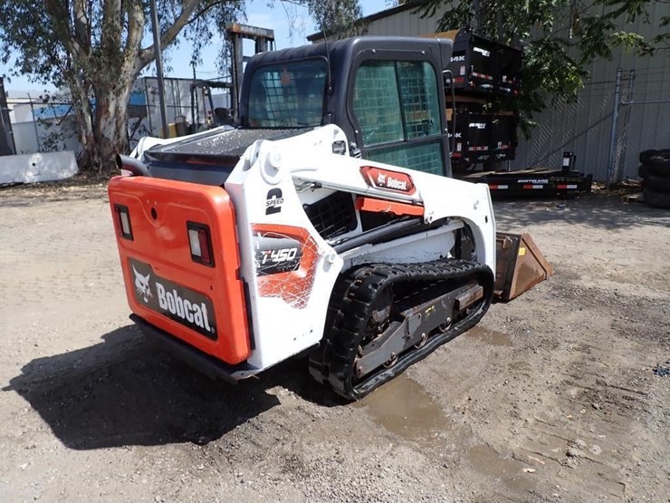 2024-bobcat-t450-image-3