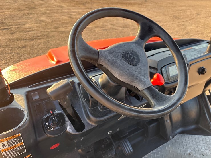 2023-kubota-rtv1140-image-8