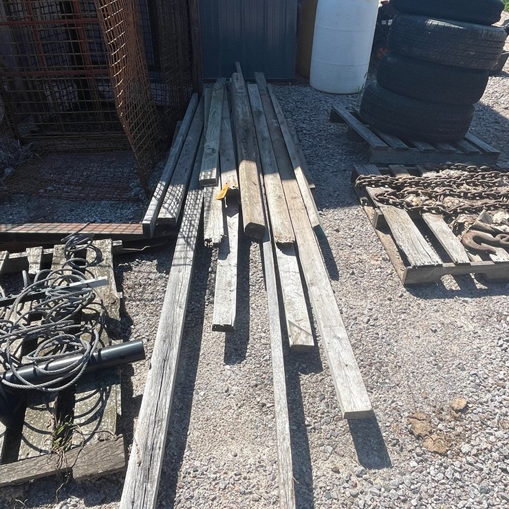 #2489 • Pallet of Lumber