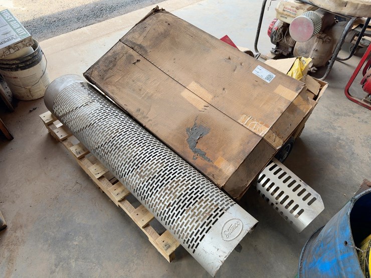 quantity-of-assorted-caterpillar-parts-image-3