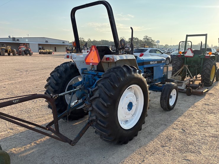 new-holland-3415-image-4