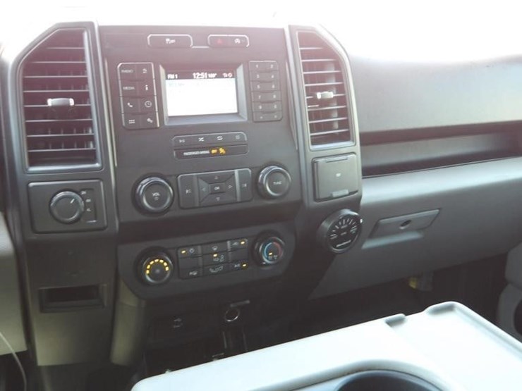 2018-ford-f150-image-18