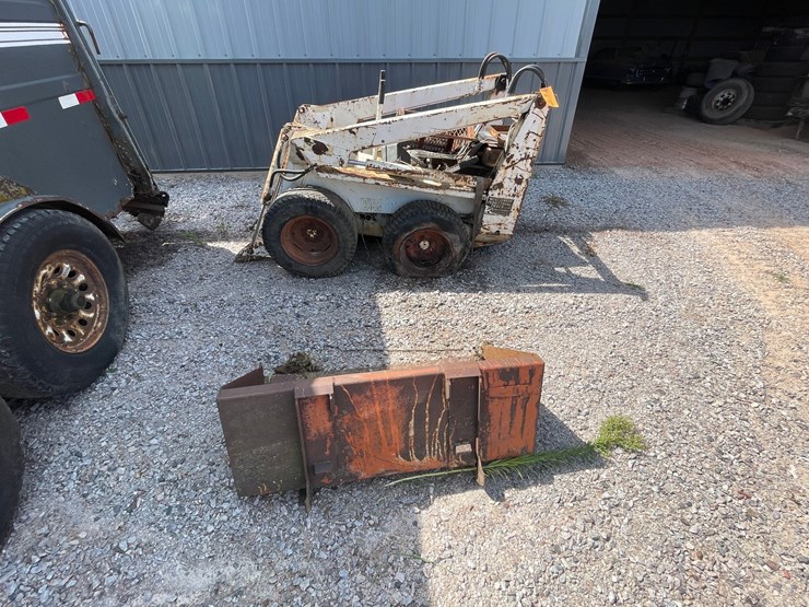 #2084-•-clark-m371-skid-loader-shell-image-2