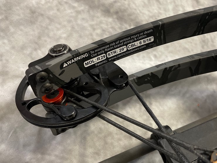 #2004-•-ravin-r29-crossbow-package-image-5