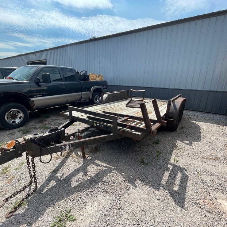 #2086 • 14' Tandem Axle Equipment Trailer (No Title)
