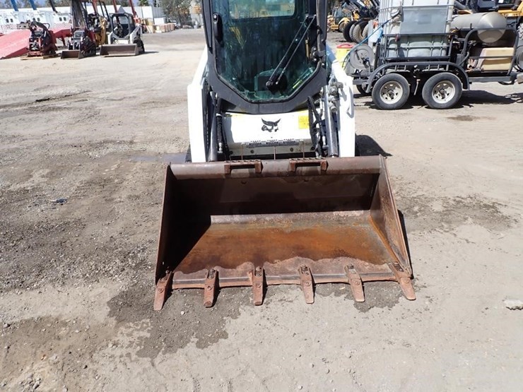 2024-bobcat-t450-image-7