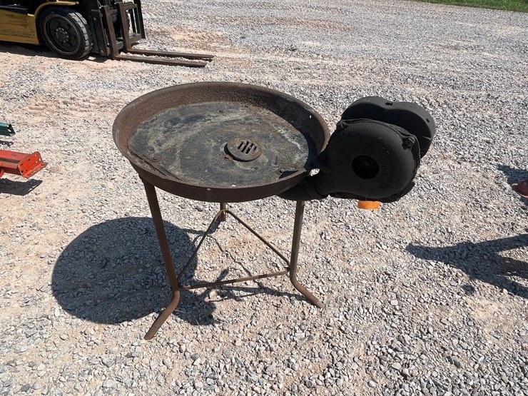 #2502-•-vintage-champion-forge-blower-image-3