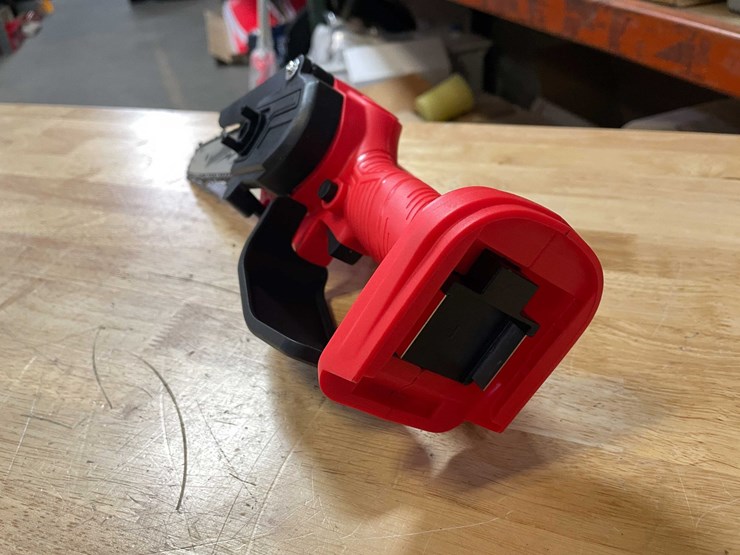 #8568-•-mini-cordless-chainsaw-(pr13)-image-4