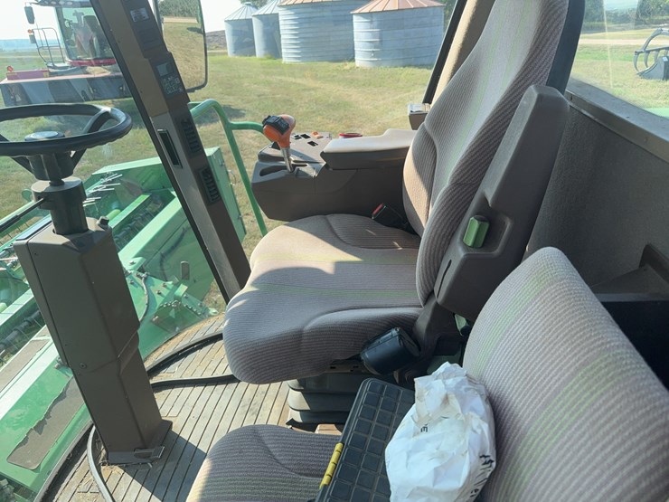 2006-john-deere-4895-image-40