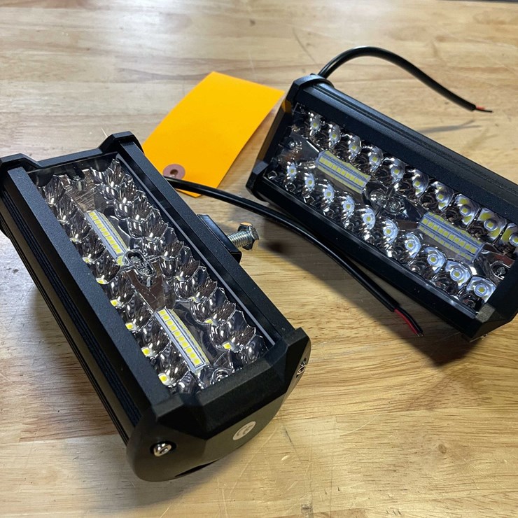 #8555 • (2) LED Worklights, 6" L, 12vdc (PR13)