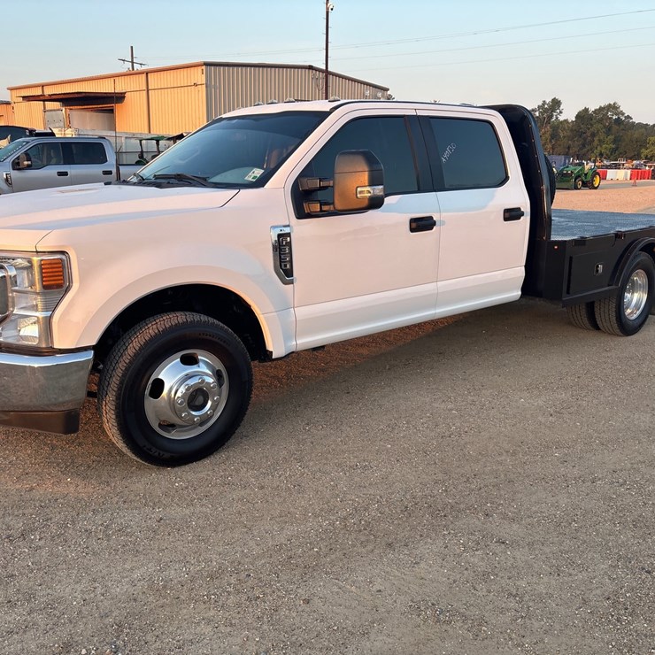 2022 FORD F350