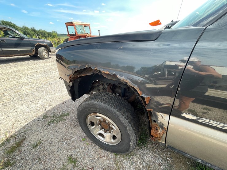 2003-chevrolet-2500-image-20