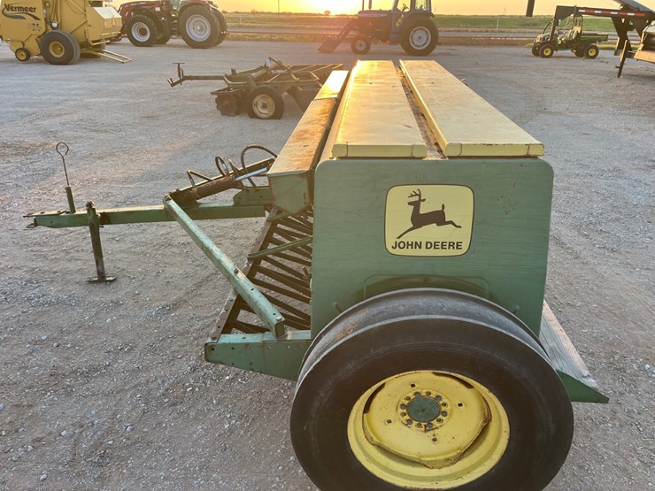 john-deere-8300-image-13