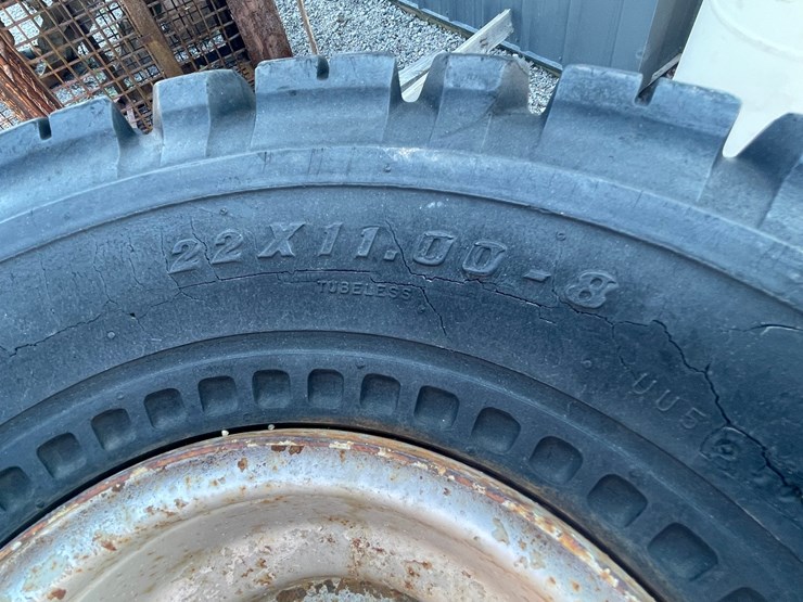 #2487-•-pallet-of-various-tires-image-5