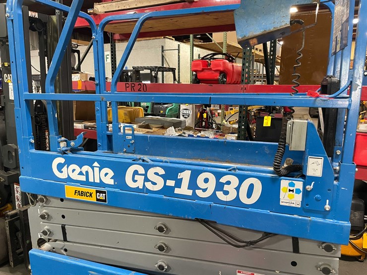 #1629-•-genie-lift-gs-1930-(g)-image-3
