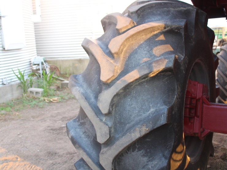 case-ih-1688-image-15