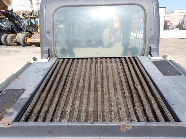 2019-bobcat-t450-image-14