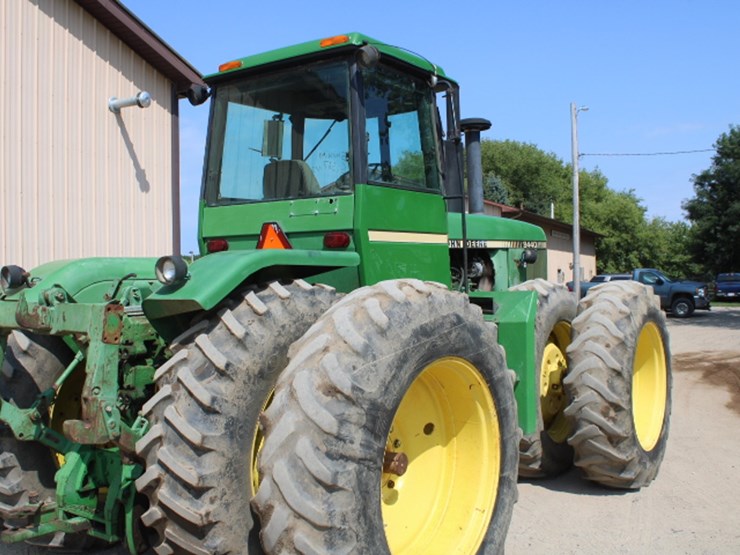 john-deere-8440-image-52