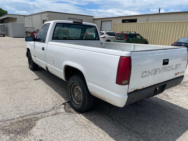 1996-chevrolet-silverado-1500-image-8