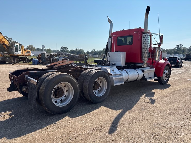 2006-kenworth-w900-image-3