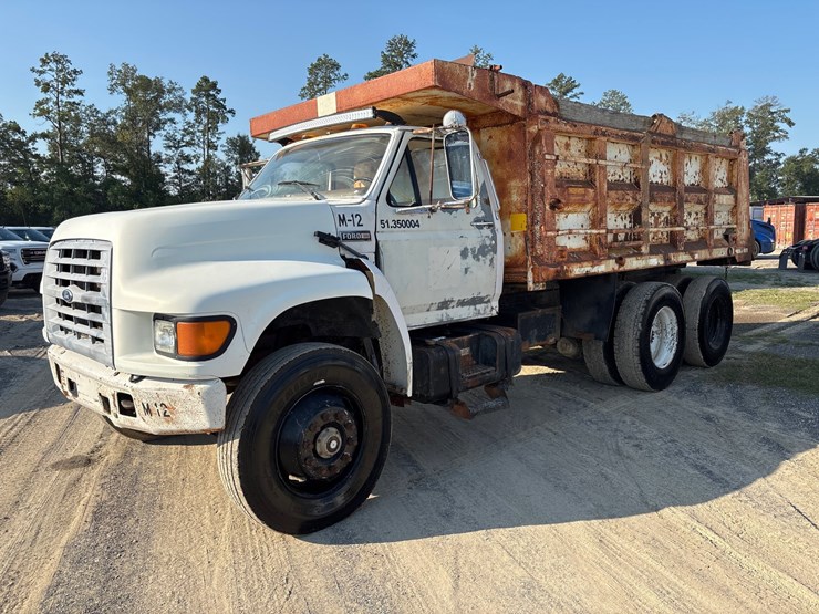ford-f8000-image-1