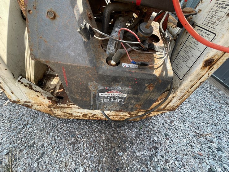 #2084-•-clark-m371-skid-loader-shell-image-7