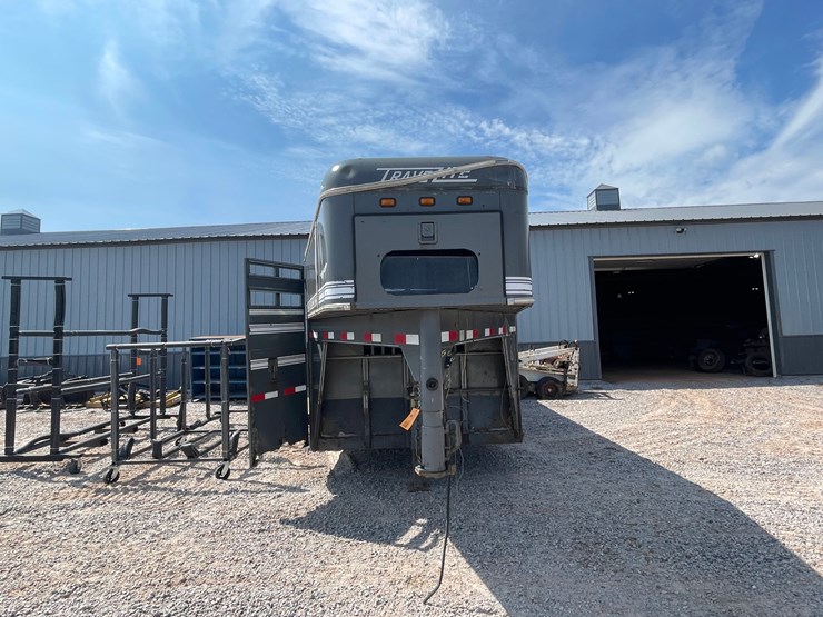 #2081-•-travelite-18'-gooseneck-cattle-trailer-(no-title)-image-2