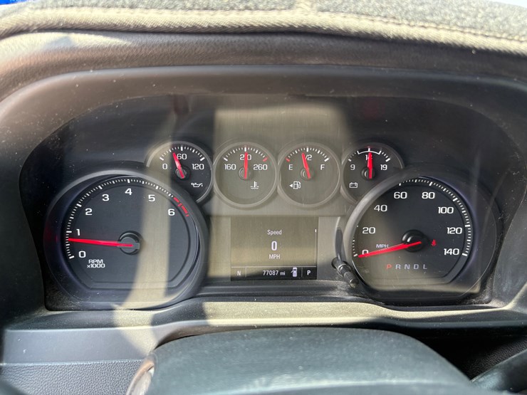 2022-gmc-sierra-2500hd-image-11