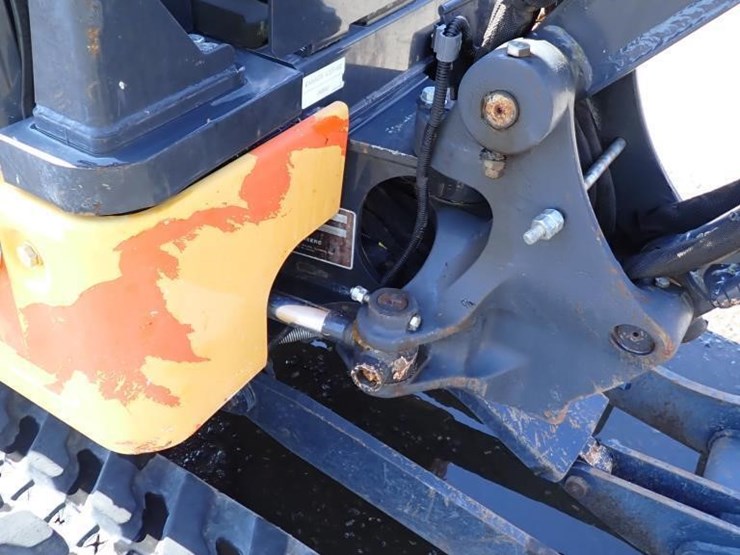 2021-deere-17g-image-11