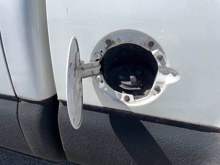 2003-chevrolet-silverado-3500-image-14