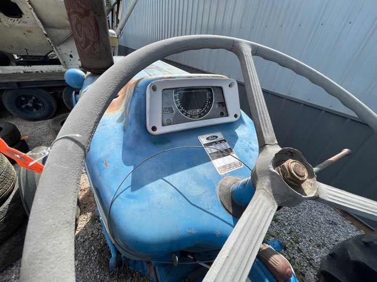 ford-3000-image-12