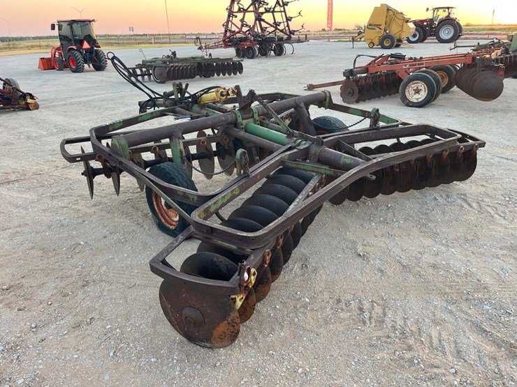 john-deere-aw-image-1