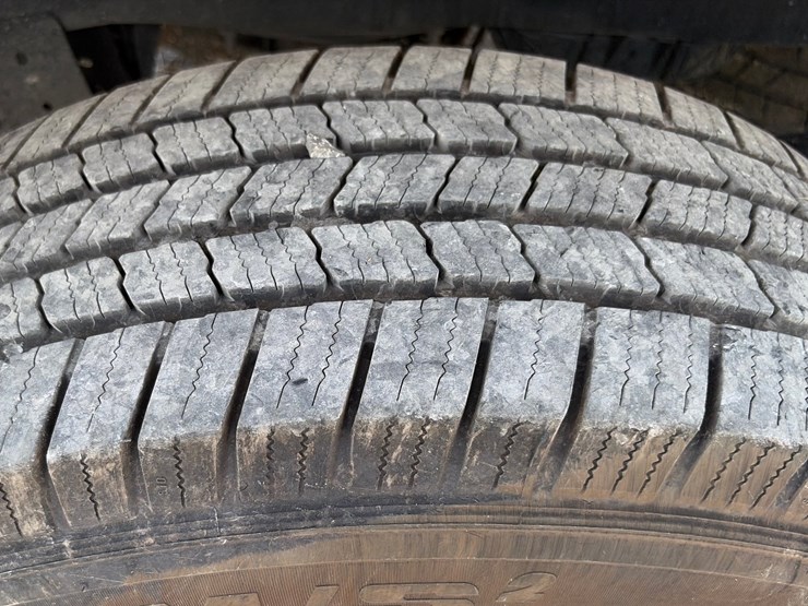 2019-ford-f250-xl-image-4