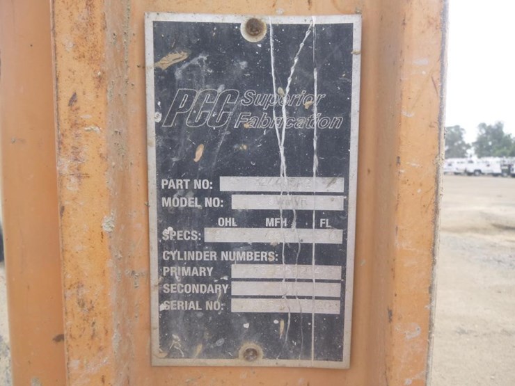 2000-case-586g-image-16