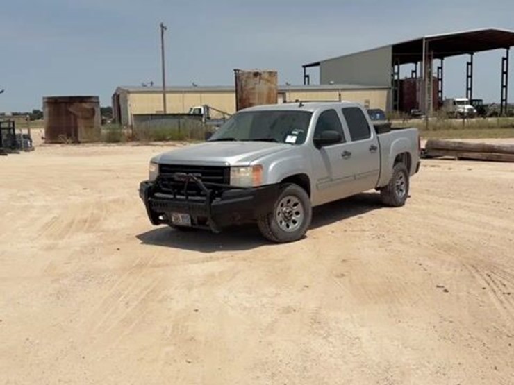 2010-gmc-sierra-1500-image-1