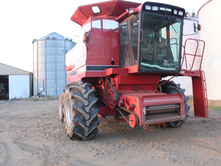case-ih-1688-image-63