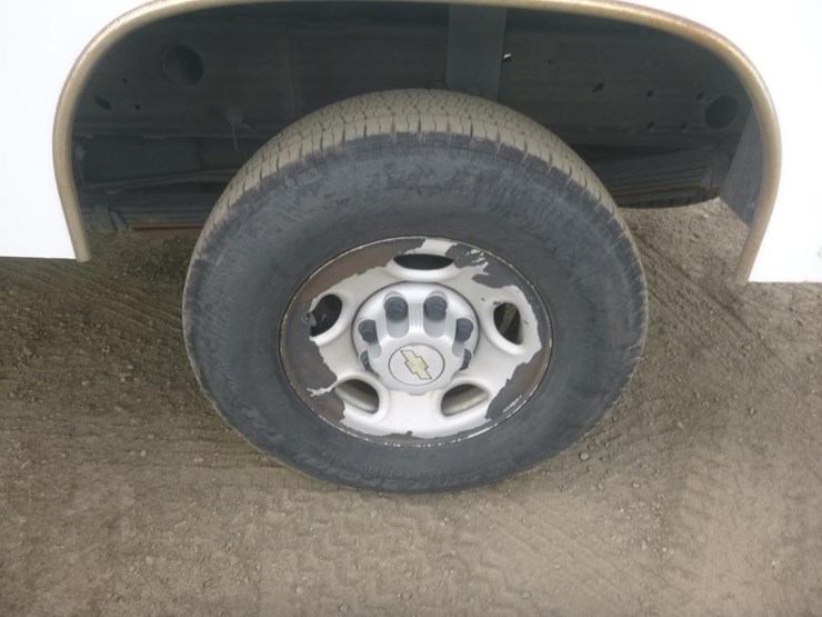 2007-chevrolet-2500-image-16