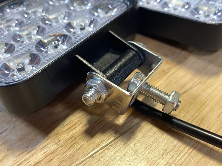 #8551-•-(2)-led-worklights,-3-1/2""-square,-12vdc-(pr13)-image-3