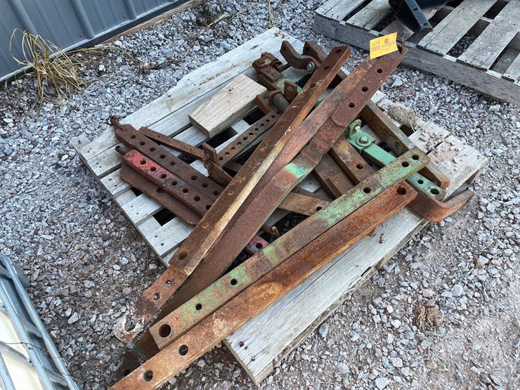 #2474-•-pallet-of-draw-bars-image-2