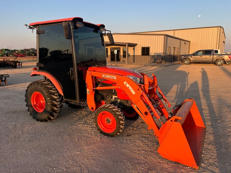 2022-kubota-l3560-image-6