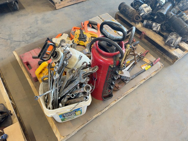 assorted-tools-and-chalk-lines-image-3