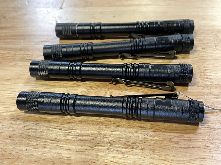 #8552-•-(4)-led-mechanic's-flashlights-(pr13)-image-5