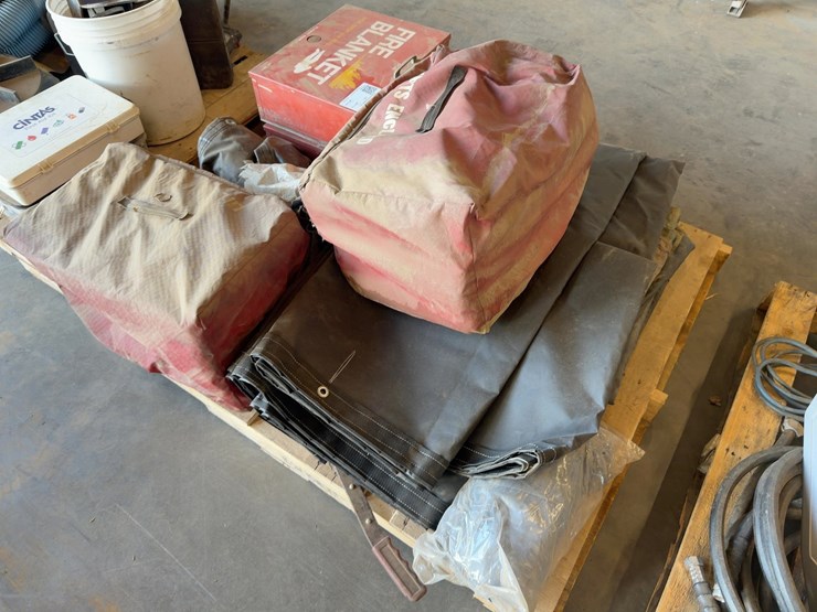 assorted-truck-body-tarps-image-3