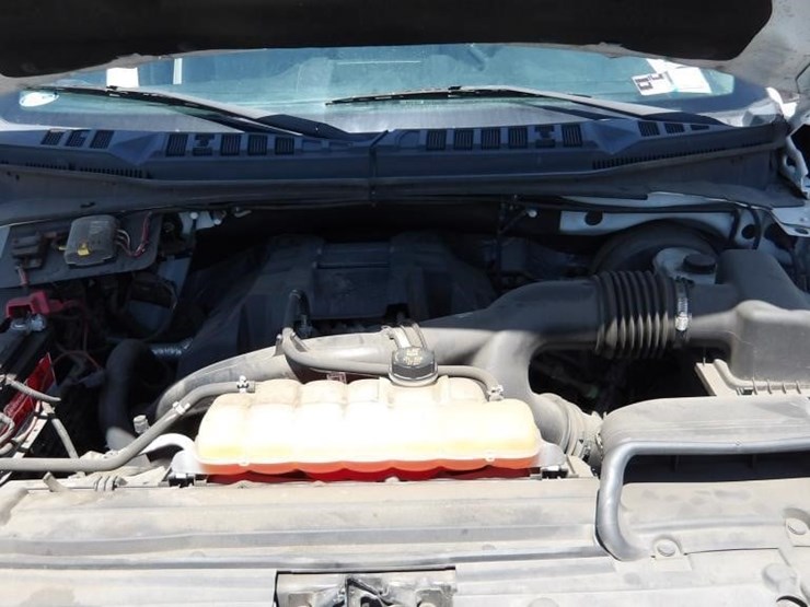 2017-ford-f150-xl-image-10