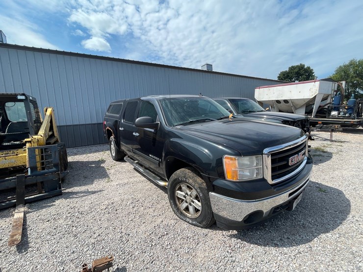2009-gmc-sierra-1500-image-3