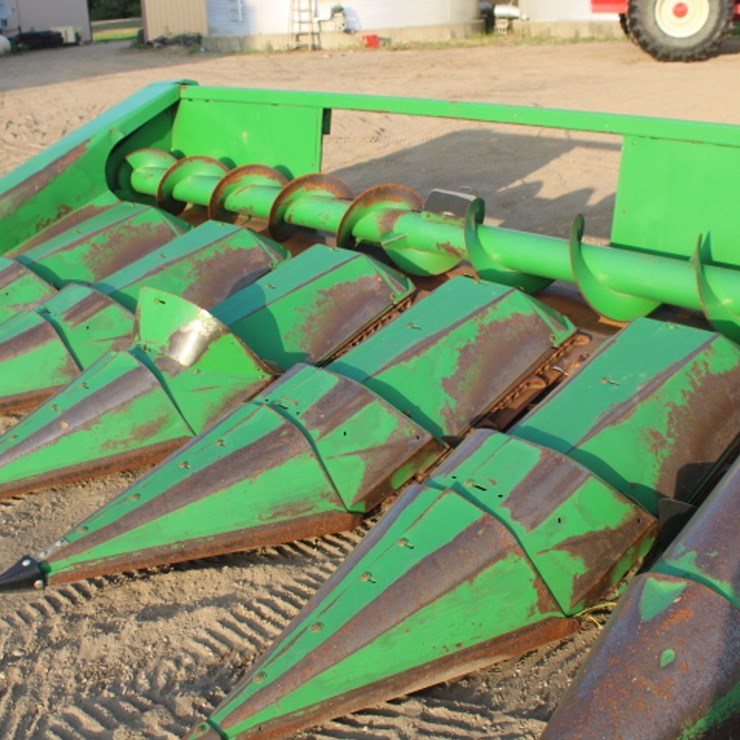 JOHN DEERE 643