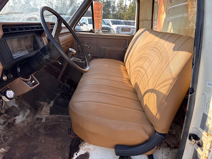 ford-f8000-image-7